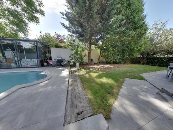 Maison avec piscine sans vis à vis Bry Sur Marne 160 m2