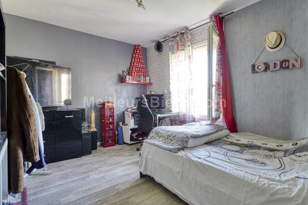 MAISON TRADITIONNELLE 175 m2 + DEPENDANCE 32 m2