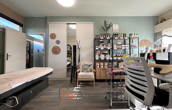 MAISON DE PLAIN-PIED 6 PIECES 246 M2 HABITABLES AVEC PISCIN