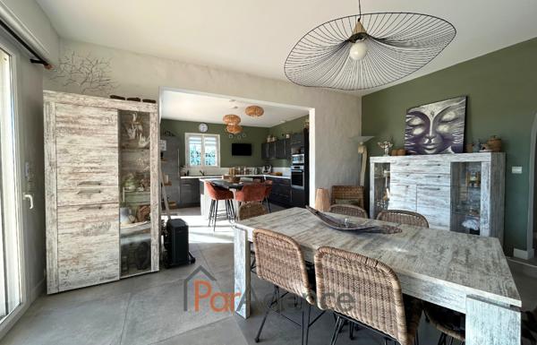 MAISON DE PLAIN-PIED 6 PIECES 246 M2 HABITABLES AVEC PISCIN