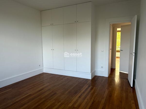 Location Appartement 5 pièces 178 m² - Levallois-perret 92300