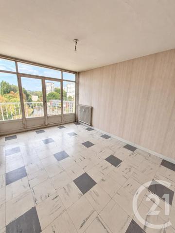 Appartement T4 à vendre  4 pièces - 79 m 2   SAVIGNY SUR ORGE  - 91