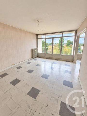 Appartement T4 à vendre  4 pièces - 79 m 2   SAVIGNY SUR ORGE  - 91