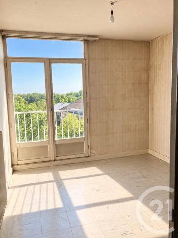 Appartement T4 à vendre  4 pièces - 79 m 2   SAVIGNY SUR ORGE  - 91