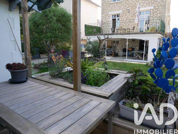 Maison à vendre 5 pièces 97 m² Rochefort