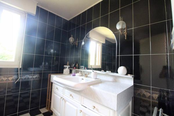 Maison à vendre à Saint-Barnabé, 230 m², 3 chambres