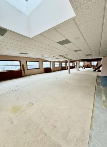 Local commercial 630 m2