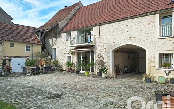 Maison à vendre    7 pièces • 288,40 m2 Ballainvilliers