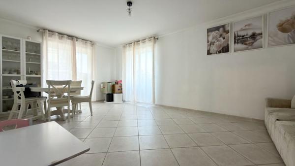 Appartement Corbeil Essonnes 3 pièce(s) 65 m2