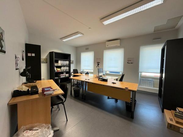 Bureaux de 211 m² en excellent état – Centre-ville de Poitiers, proche de la gare