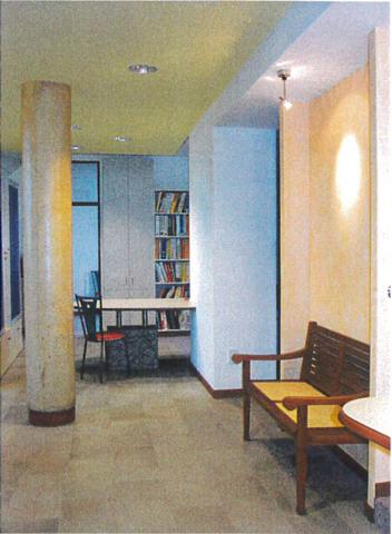 À LOUER : Bureaux de 130 m² en rez-de-chaussée au coeur de la ville de MABLY