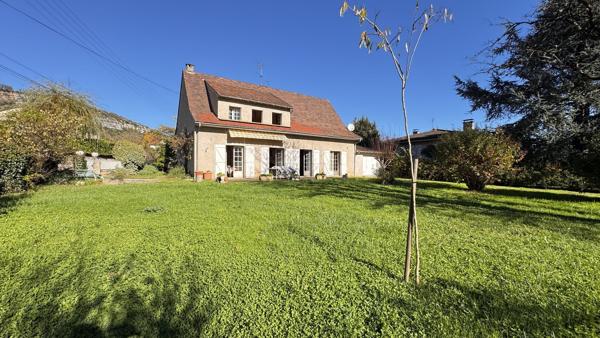 Opportunité: Une belle maison traditionnelle à fort potentiel, proche des commodités Cajarc
