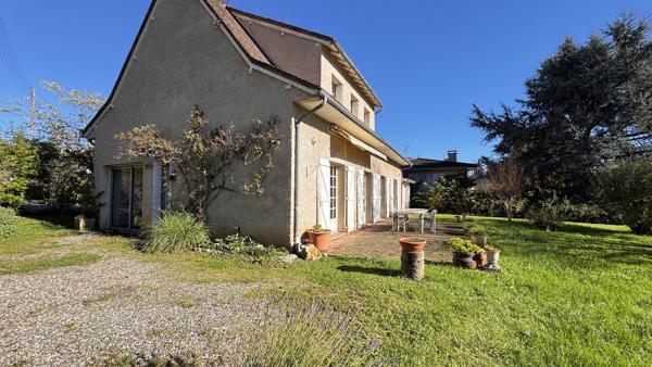 Opportunité: Une belle maison traditionnelle à fort potentiel, proche des commodités Cajarc