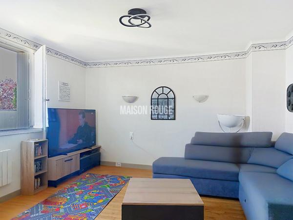 Maison en pierre avec commerce et habitation au coeur de Maroué ! idéal reprise d'activité