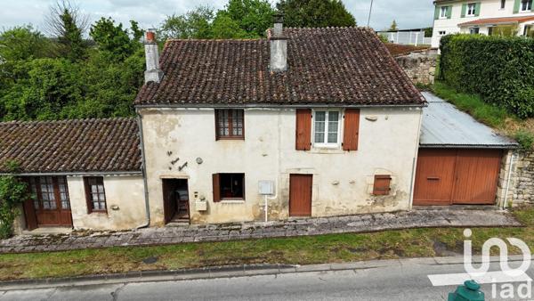 Maison 3 pièces de 83 m² à Courcôme (16240)