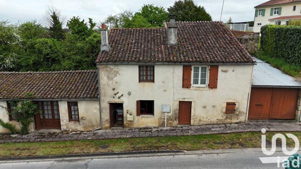 Maison 3 pièces de 83 m² à Courcôme (16240)