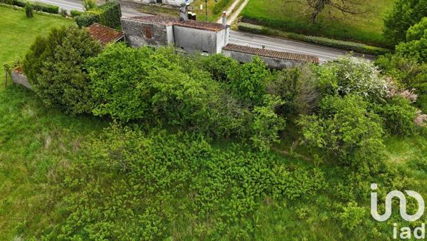 Maison 3 pièces de 83 m² à Courcôme (16240)