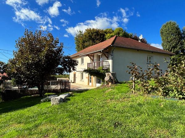 Charmante Demeure Rénovée Secteur Prisé et Calme