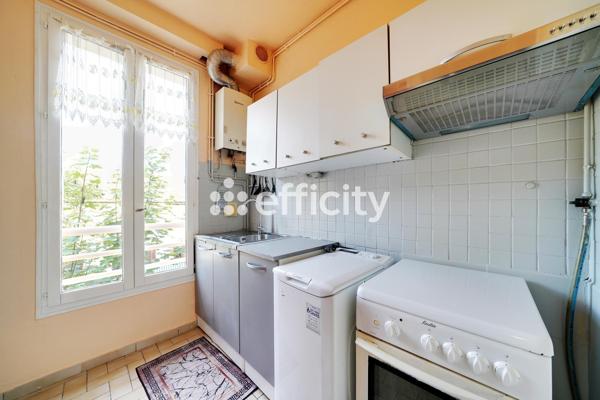 Appartement
         2 pièces
        - 27 m² Exclusivité 109 000 €*