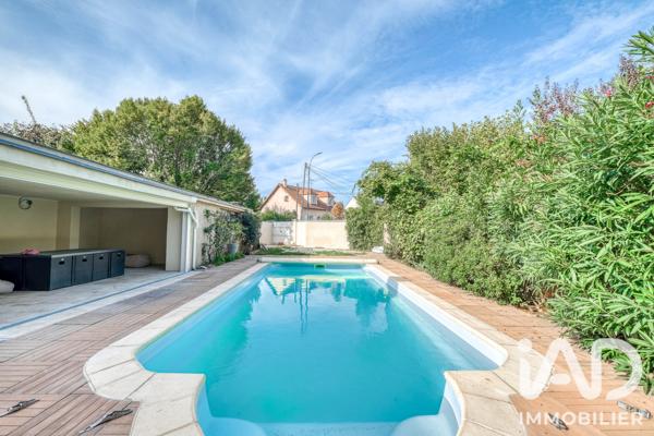 Maison à vendre 8 pièces 166 m² Gagny