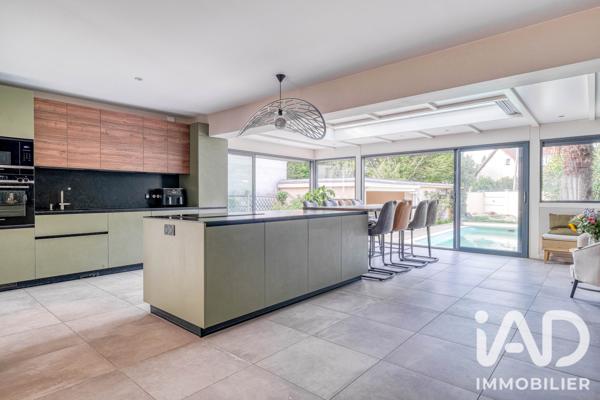 Maison à vendre 8 pièces 166 m² Gagny