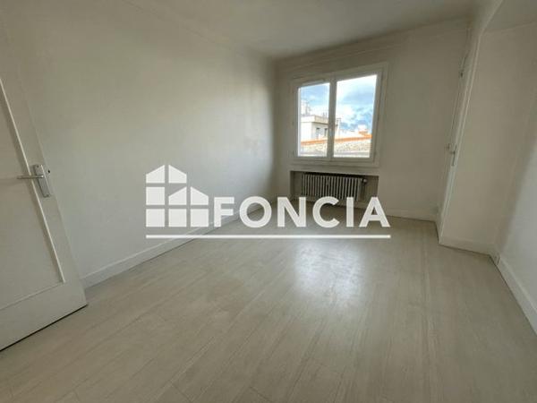 Location Appartement 2 pièces 61.52 m² - 1 RUE P.TERMIER 19 RUE VERNAY Saint Etienne 42000