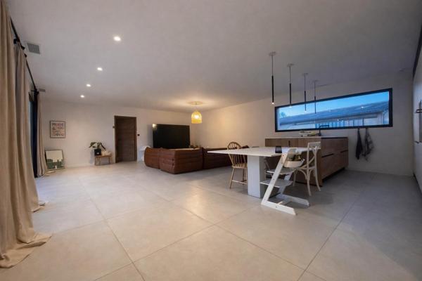 Magnifique maison contemporaine très lumineuse