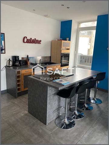 Maison de caractere en pierres de pays, plein centre du guilvinec