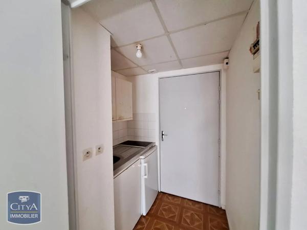 Appartement à louer 1 pièce 16.79m² Blois (41000)