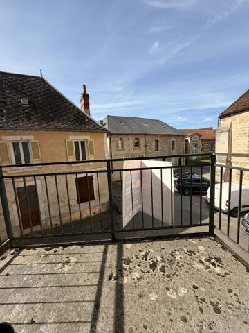 Immeuble 261 m² à Bruyères-et-Montbérault 02860