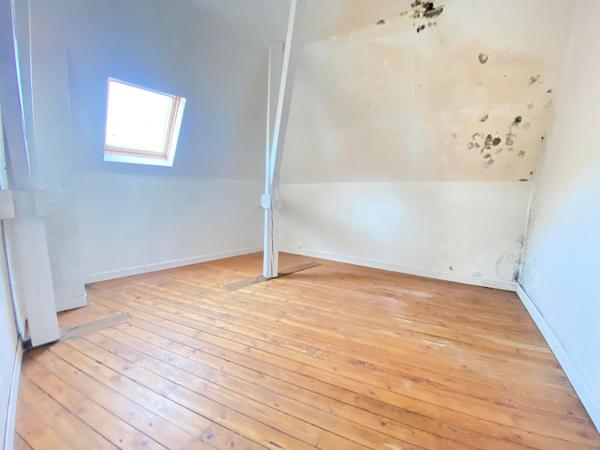 Immeuble 261 m² à Bruyères-et-Montbérault 02860
