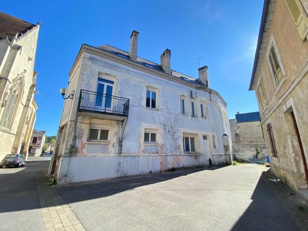 Immeuble 261 m² à Bruyères-et-Montbérault 02860