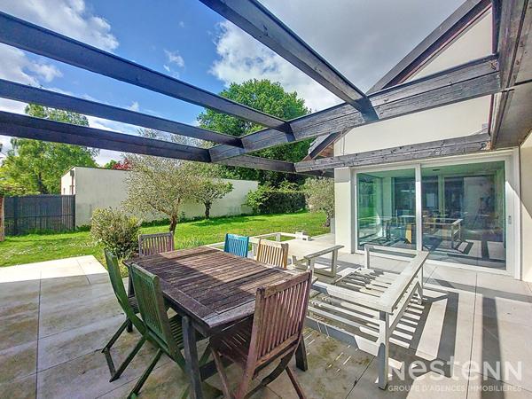 Maison Sainte Luce Sur Loire 8 pièce(s) 283 m2