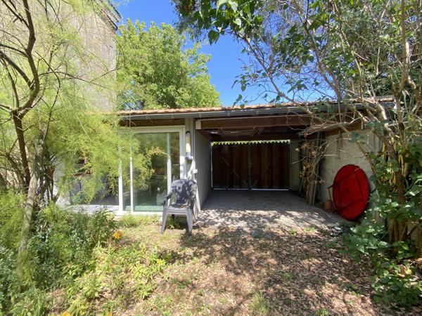 LA TESTE DE BUCH Centre ! Maison 4P de 126 m2, annexe 10 m2, jardin, 2 terrasses, carport !