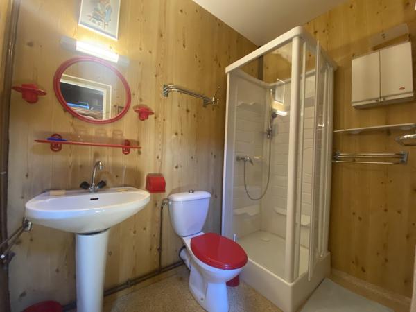 LA TESTE DE BUCH Centre ! Maison 4P de 126 m2, annexe 10 m2, jardin, 2 terrasses, carport !