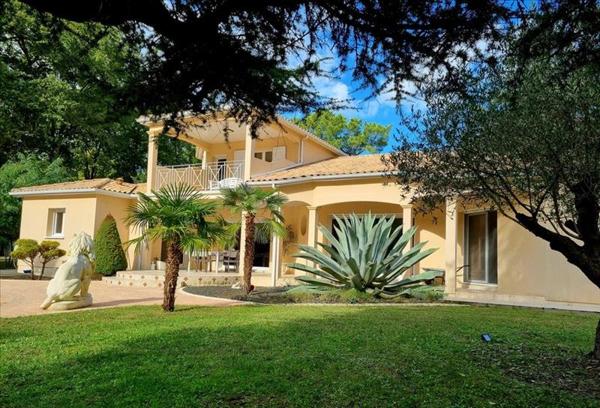 Maison à vendre |  La Tremblade |  9 pièces | 265 m²