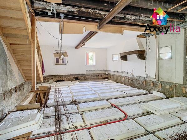 La Pacaudière (42310) A VENDRE - LA PACAUDIÈRE - MAISON À RÉNOVER SUR TERRAIN DE 1345 M2