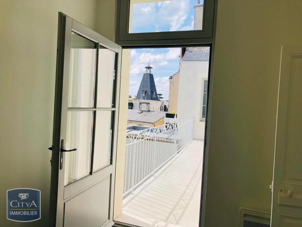 Appartement à louer 3 pièces 65.55m² Poitiers (86000)