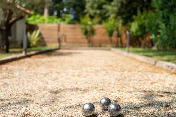 VILLA FAMILIALE BALNEAIRE A 500 M DE LA PLAGE - SAINT GEORGES DE DIDONNE