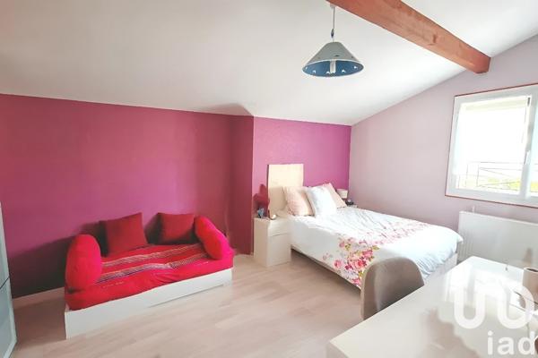 House for sale 8 rooms 204 m² Villemoisson-sur-Orge