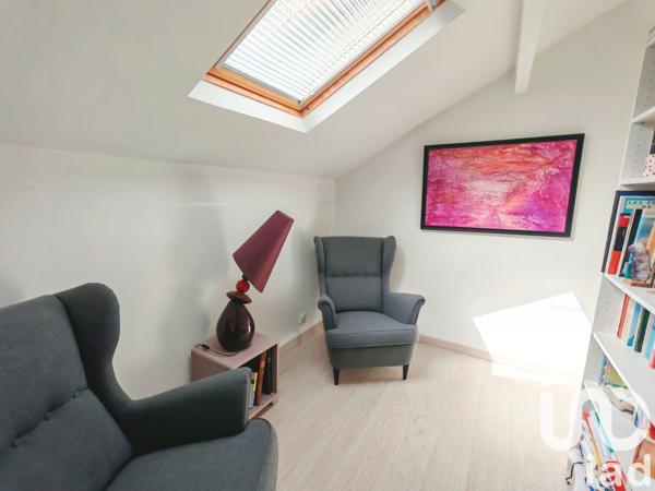 House for sale 8 rooms 204 m² Villemoisson-sur-Orge