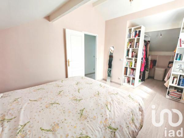 House for sale 8 rooms 204 m² Villemoisson-sur-Orge