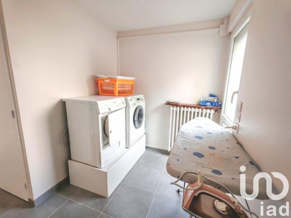 House for sale 8 rooms 204 m² Villemoisson-sur-Orge