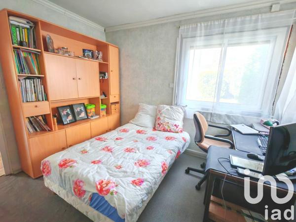 House for sale 8 rooms 204 m² Villemoisson-sur-Orge