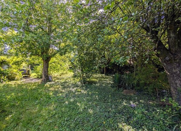 Terrain à vendre    Gouvernes