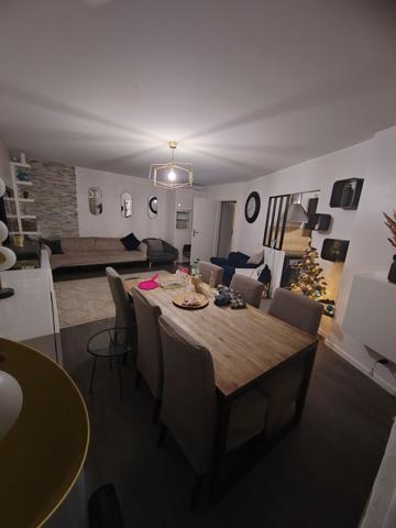 Appartement Corbeil Essonnes 4 pièce(s) 82.6 m2