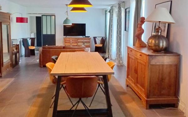 Maison à vendre    6 pièces •  Angoulême