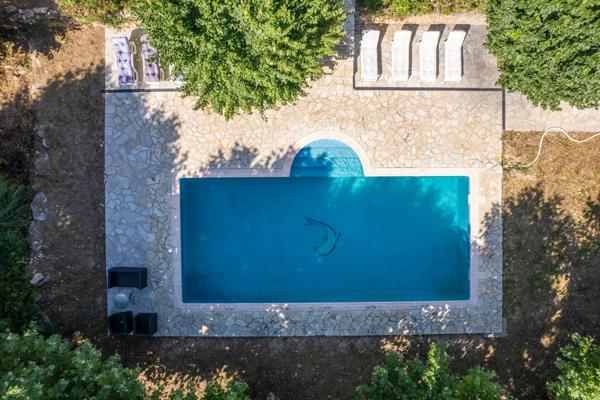 Immobilier Flayosc (83780) – Propriété 420m2 – 799 000 €