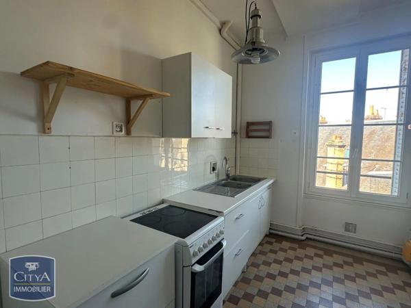 Appartement à louer 3 pièces 102.7m²