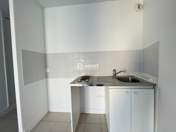 Location Studio 17 m² - Paris 75013